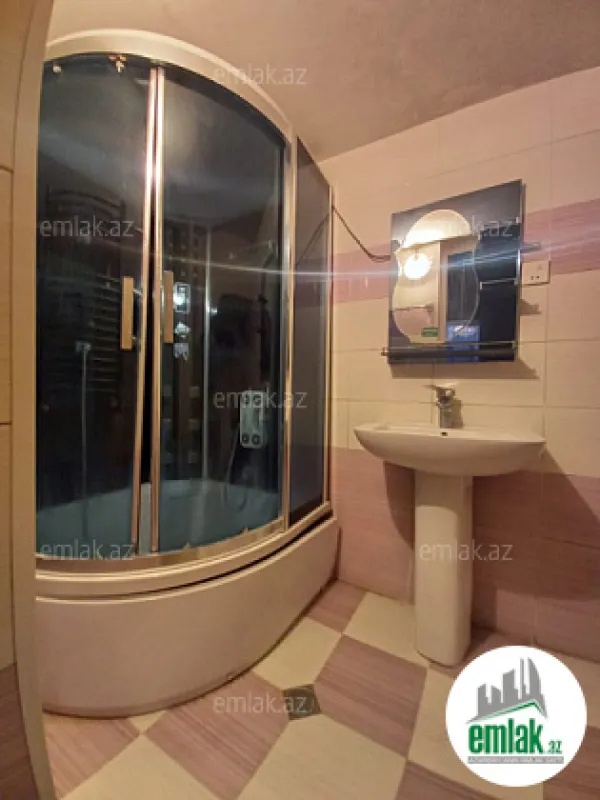 Satılır 4 otaqlı həyət evi 150 m²