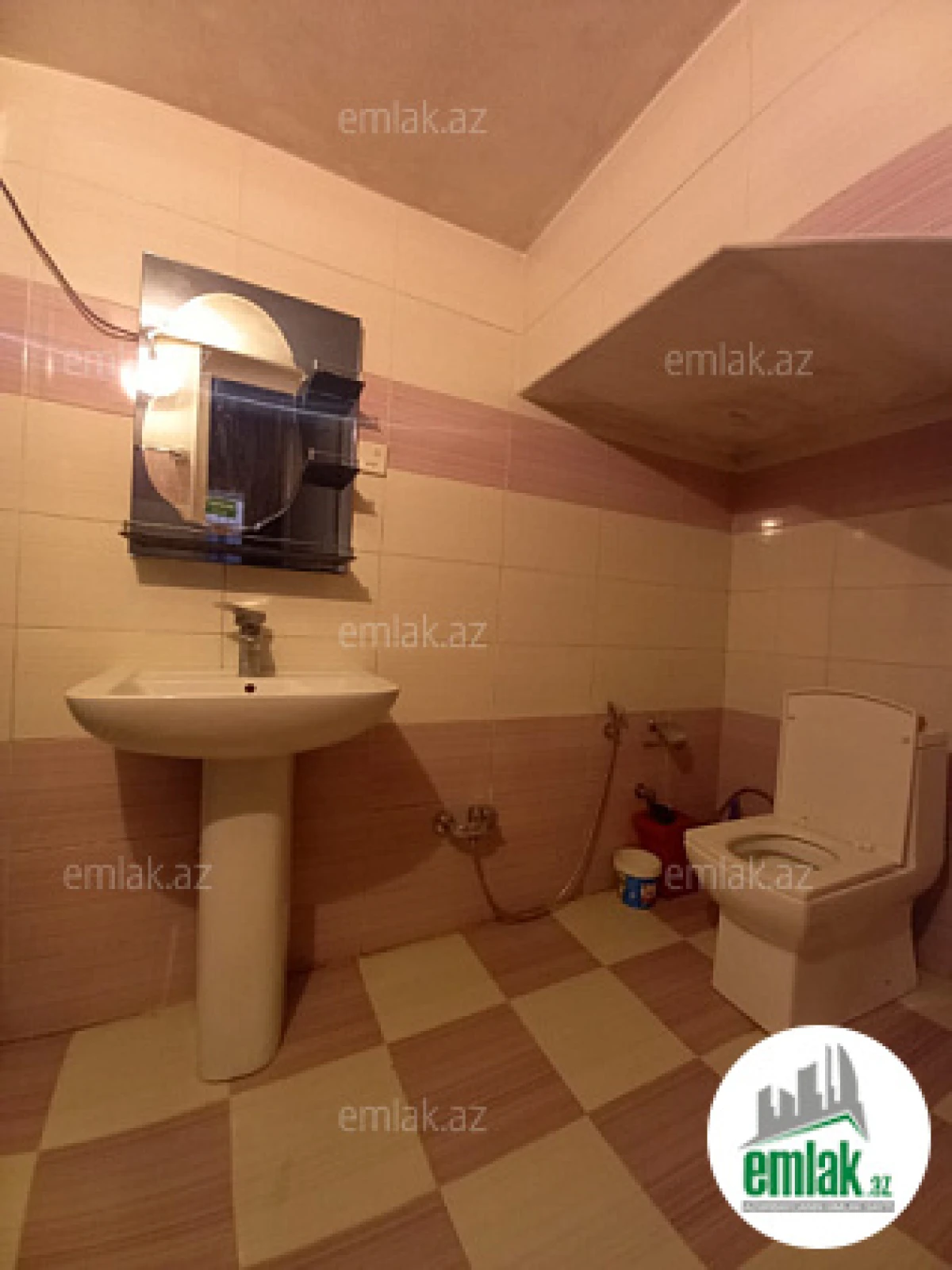 Satılır 4 otaqlı həyət evi 150 m²