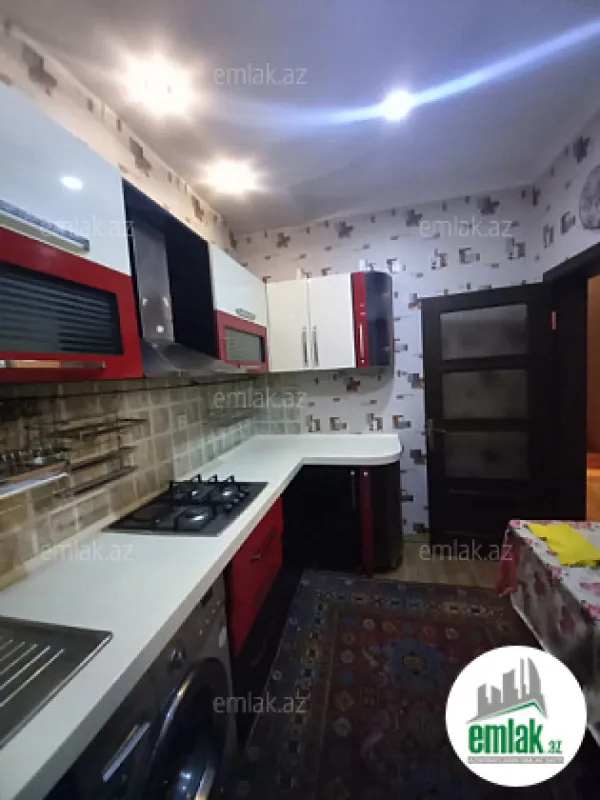 Satılır 4 otaqlı həyət evi 150 m²