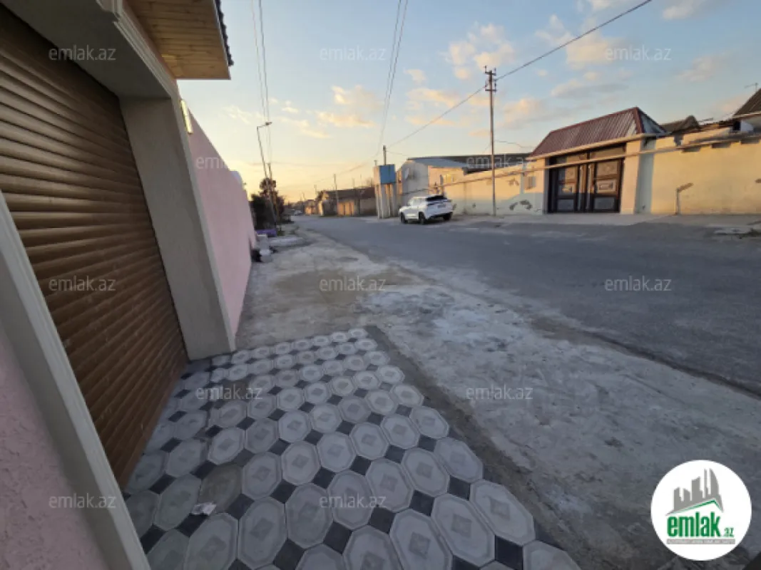 Satılır 4 otaqlı həyət evi 120 m²