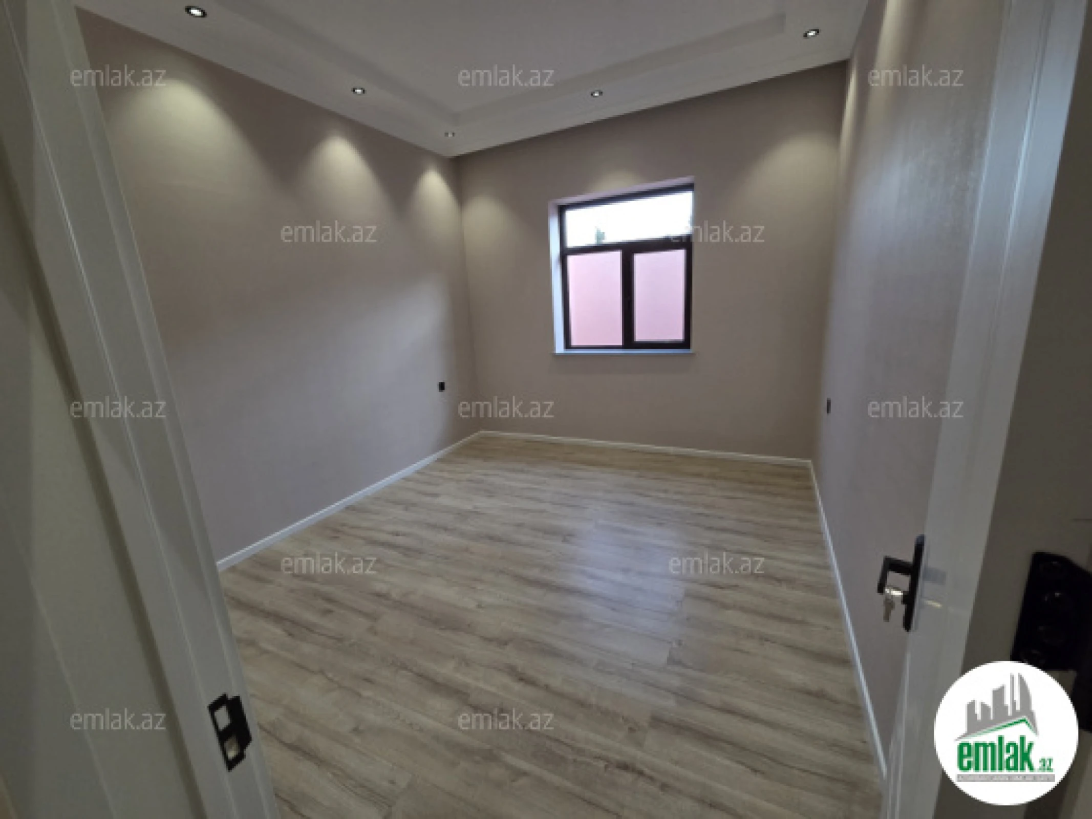 Satılır 4 otaqlı həyət evi 120 m²