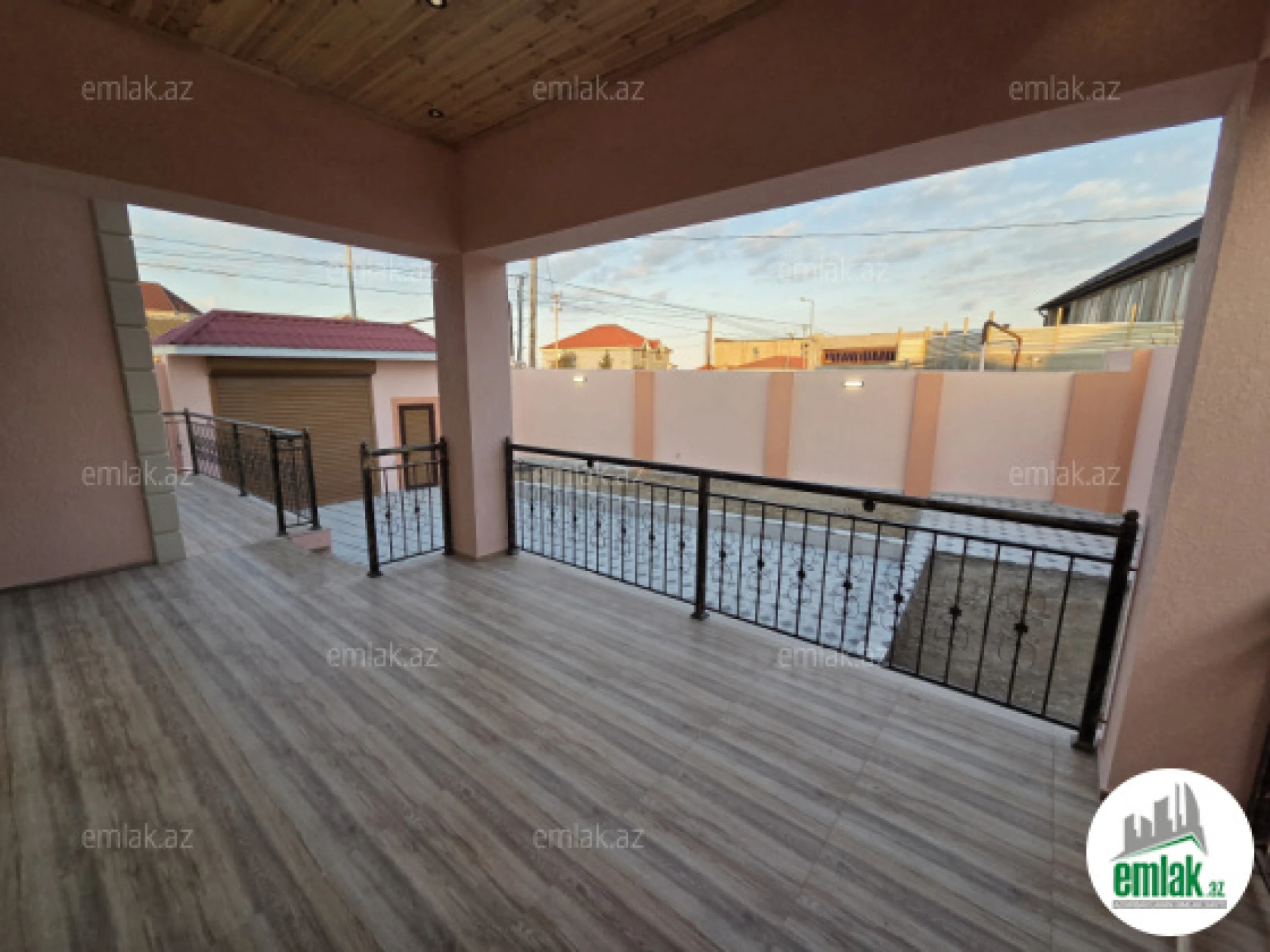 Satılır 4 otaqlı həyət evi 120 m²