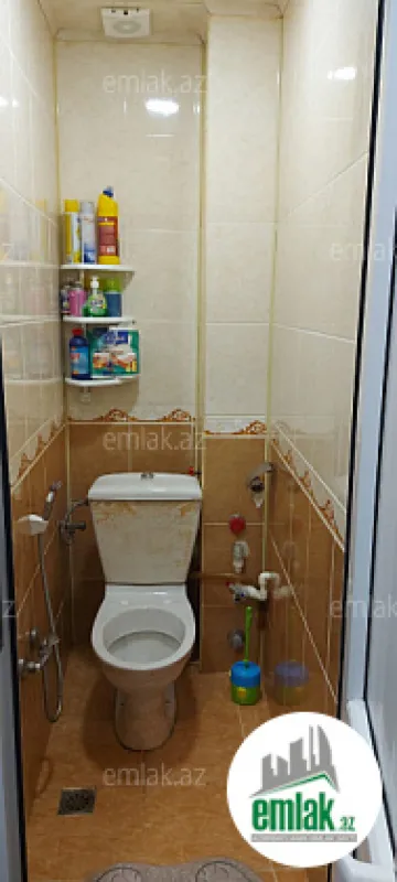 Satılır 2 otaqlı köhnə tikili 56 m²