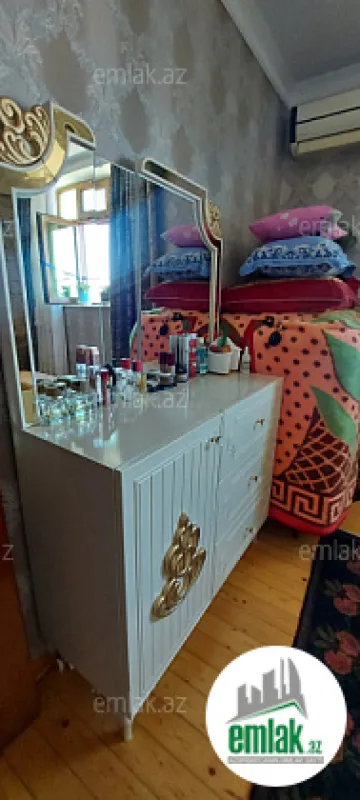Satılır 2 otaqlı köhnə tikili 56 m²