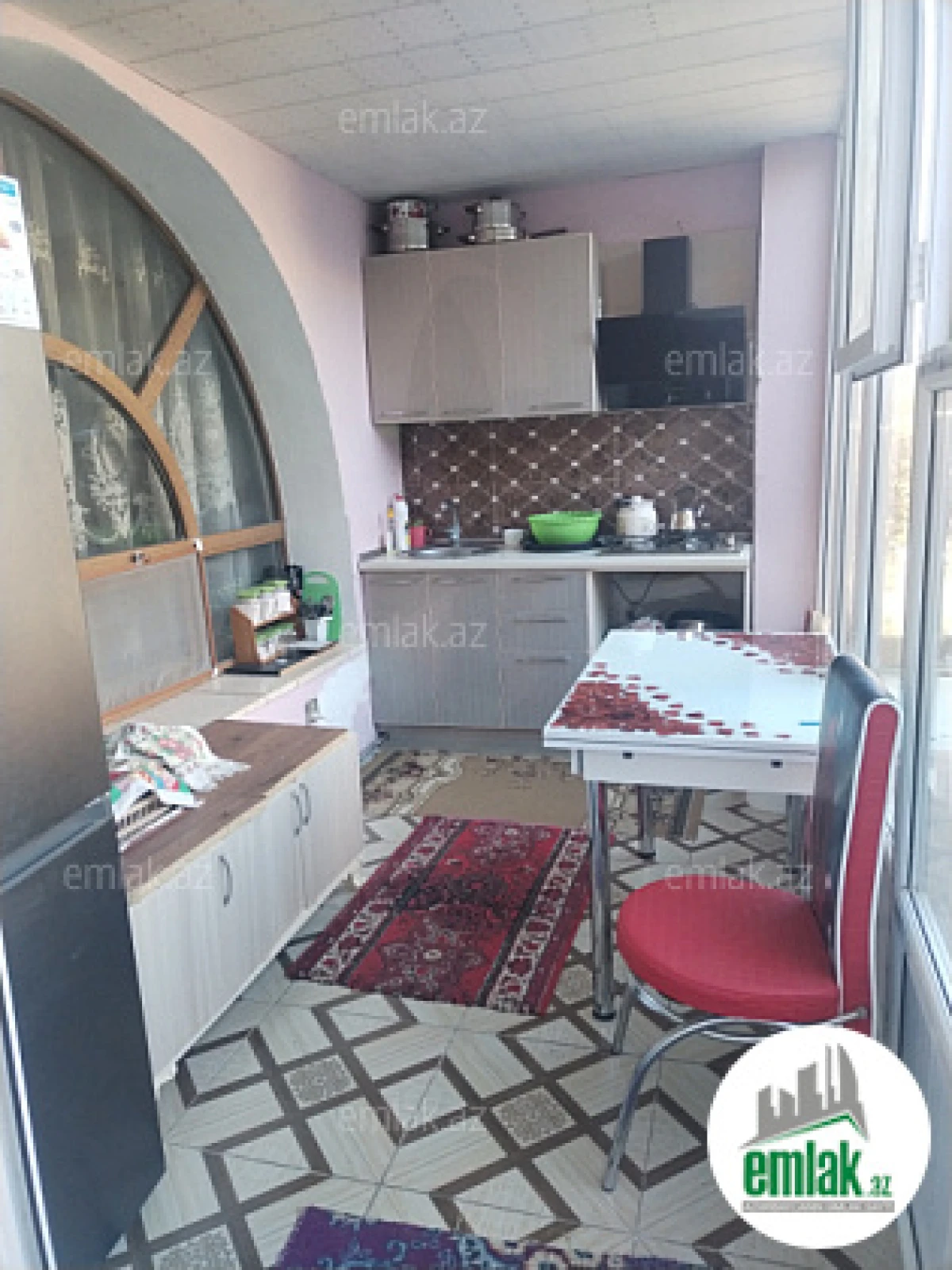 Satılır 6 otaqlı həyət evi 150 m²