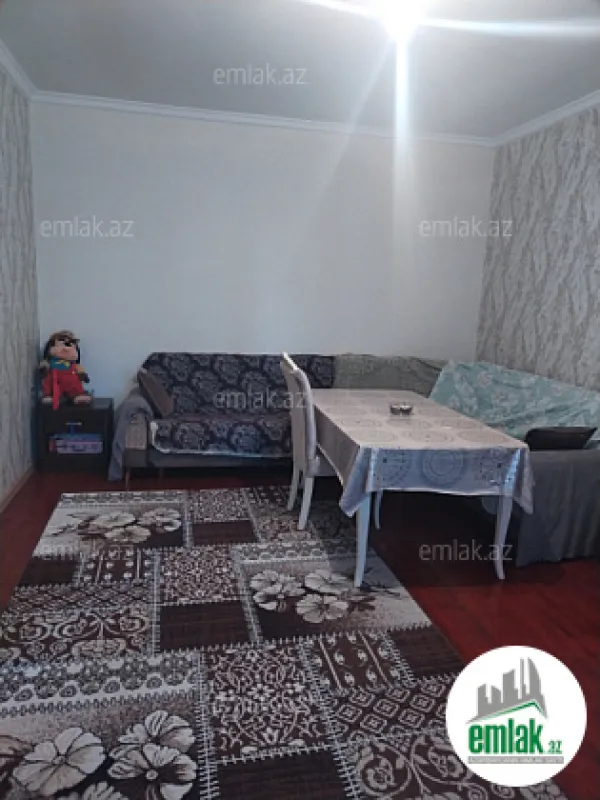 Satılır 6 otaqlı həyət evi 150 m²