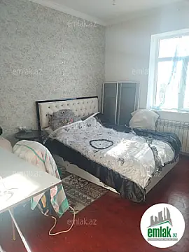 Satılır 6 otaqlı həyət evi 150 m²