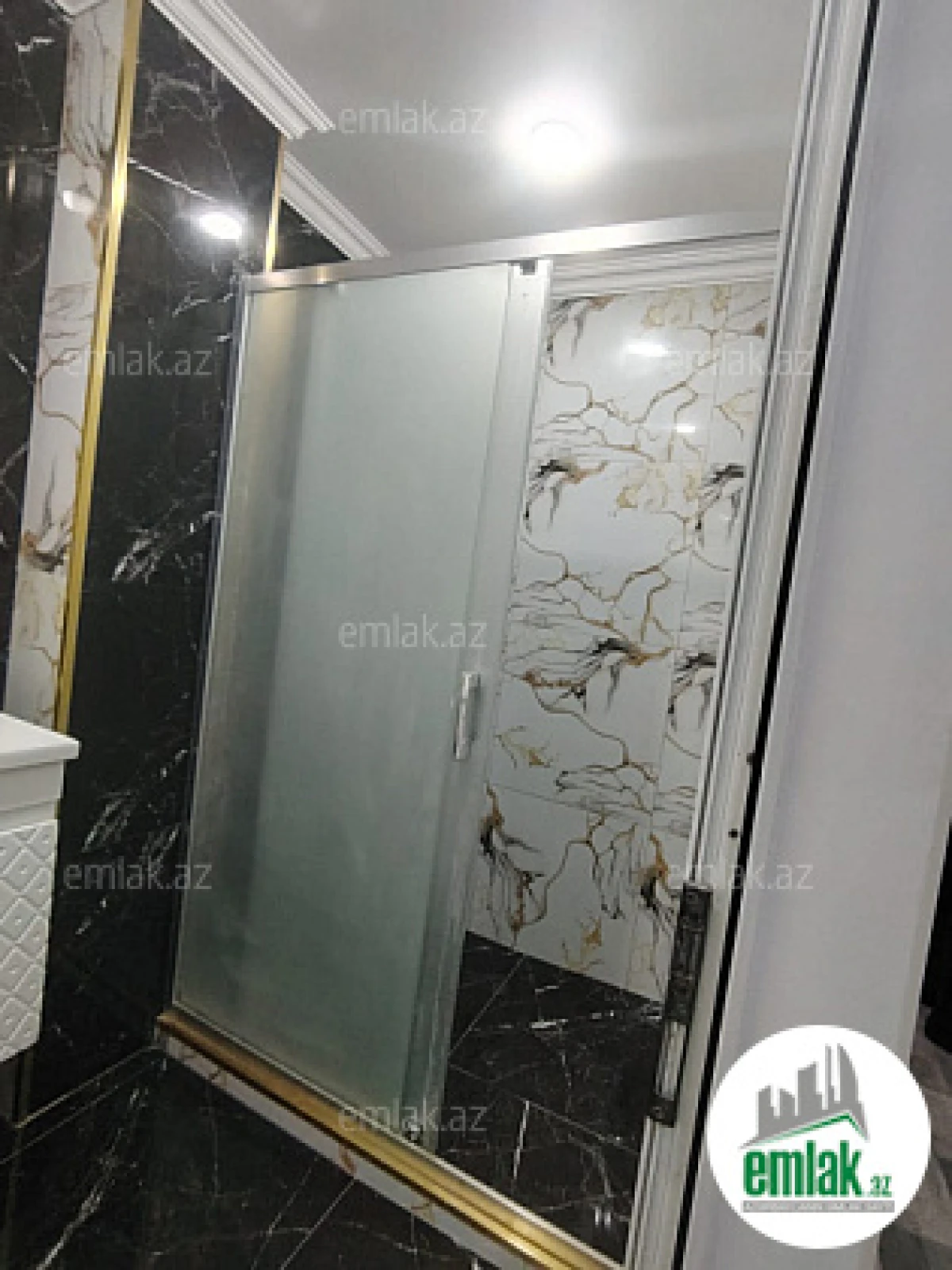 Satılır 2 otaqlı yeni tikili 68 m²