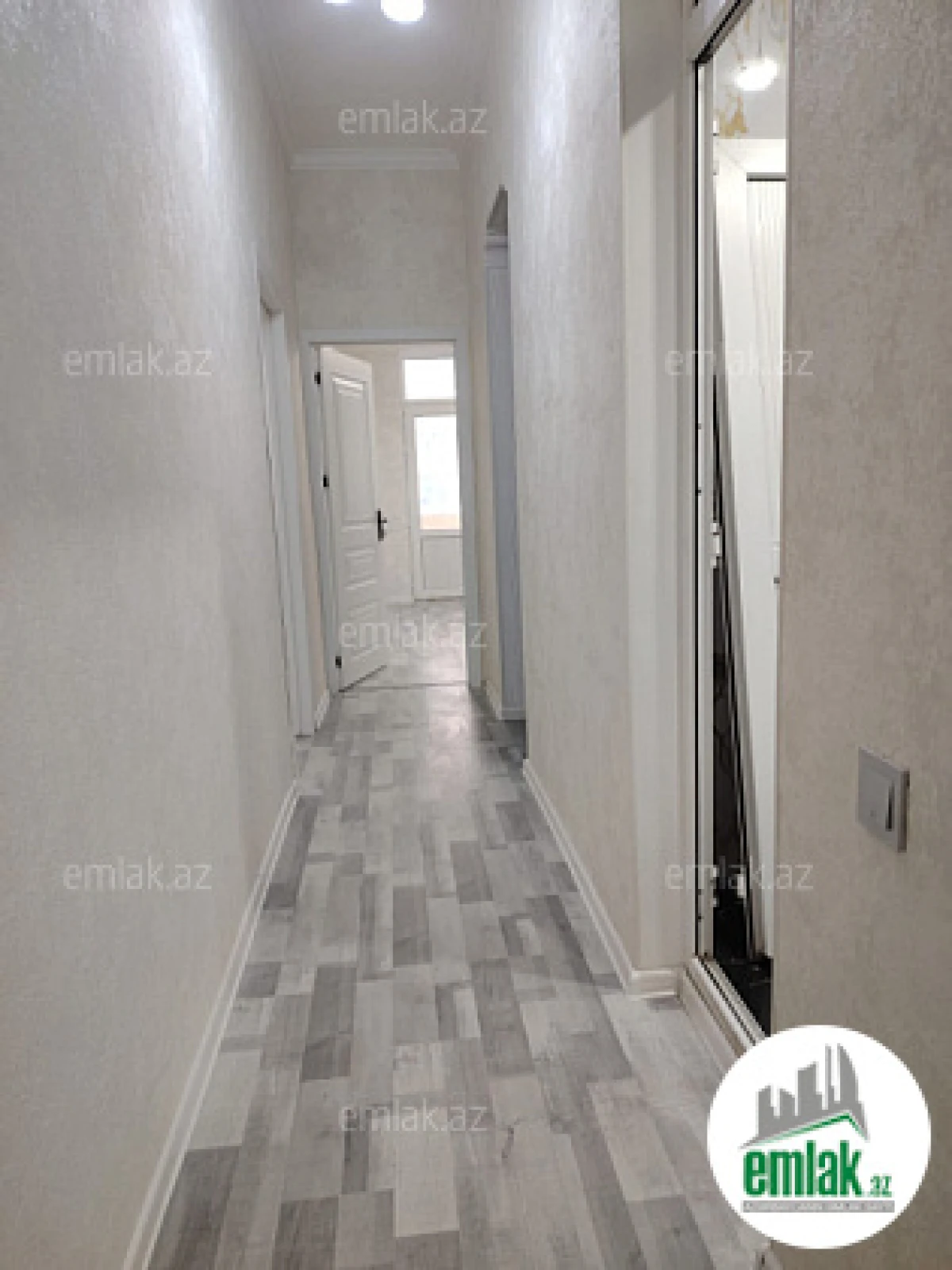 Satılır 2 otaqlı yeni tikili 68 m²