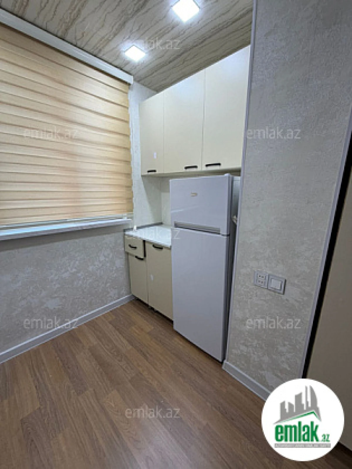 Satılır 1 otaqlı köhnə tikili 35 m²