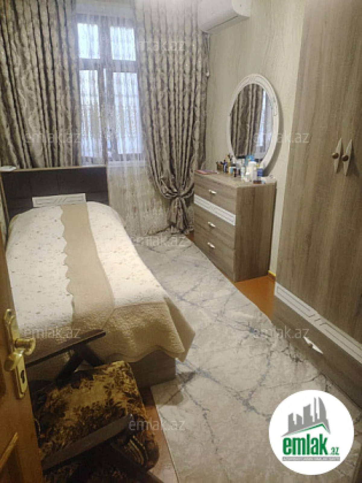 Satılır 5 otaqlı köhnə tikili 126 m²
