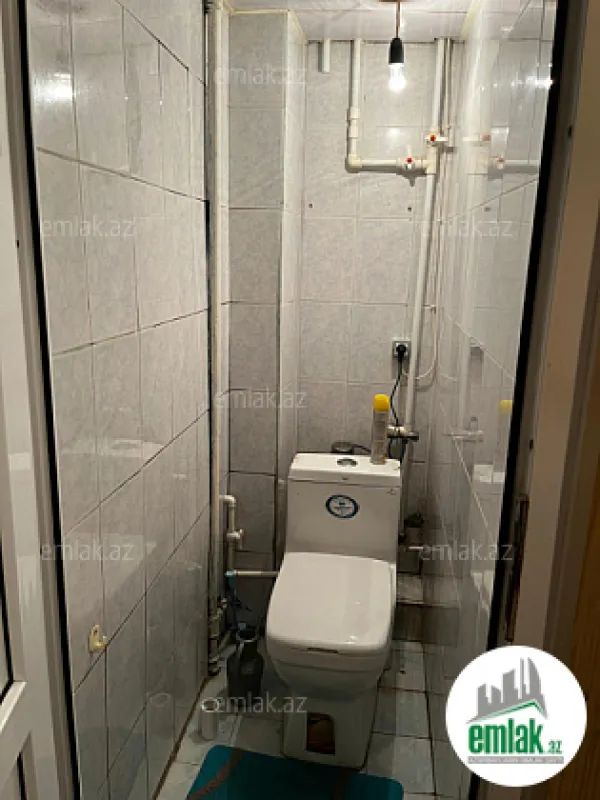 Satılır 3 otaqlı köhnə tikili 60 m²