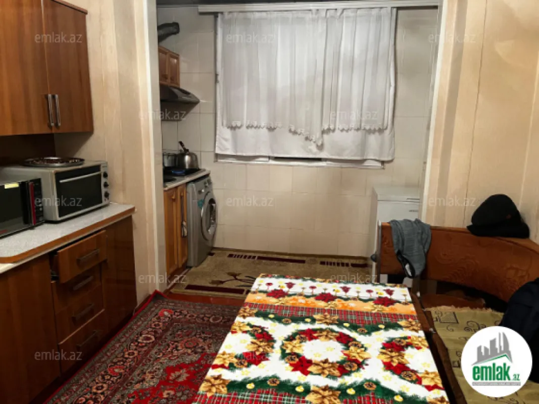 Satılır 3 otaqlı köhnə tikili 60 m²