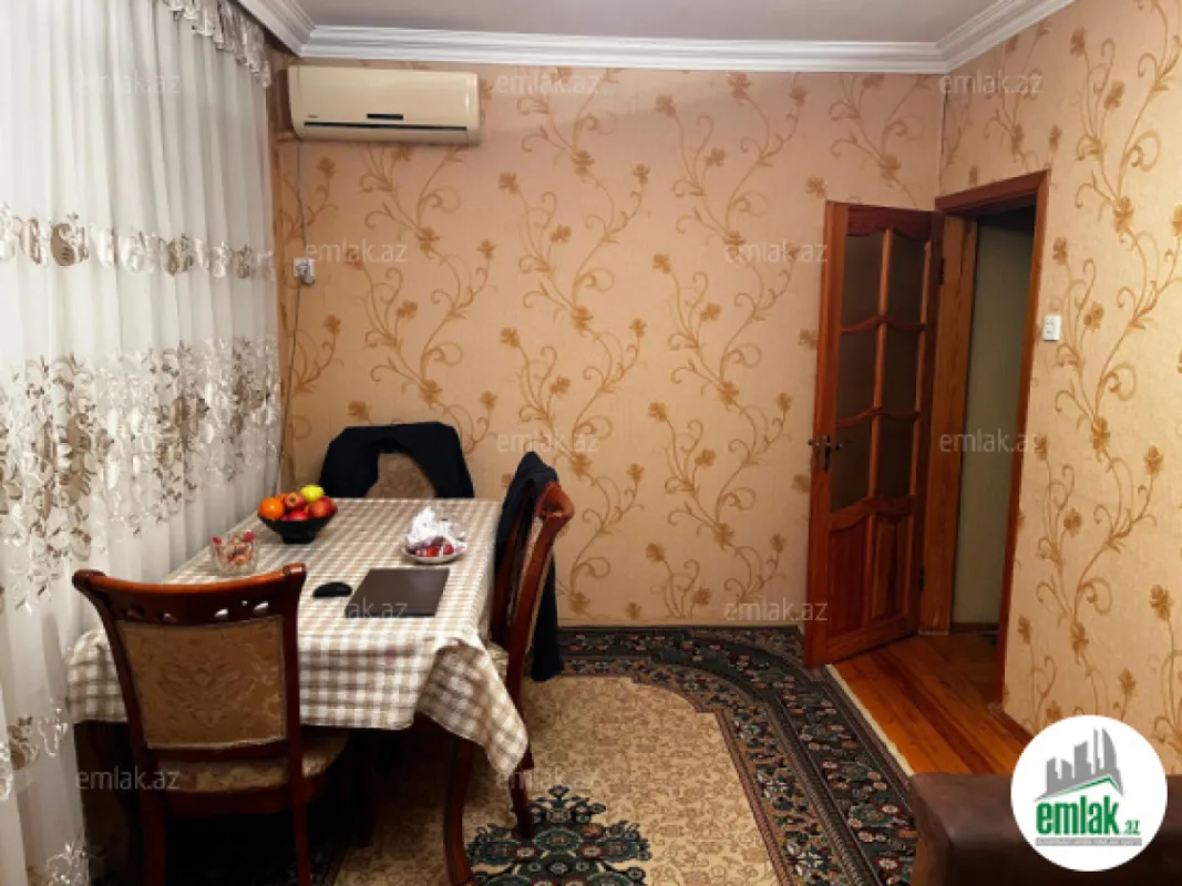 Satılır 3 otaqlı köhnə tikili 60 m²