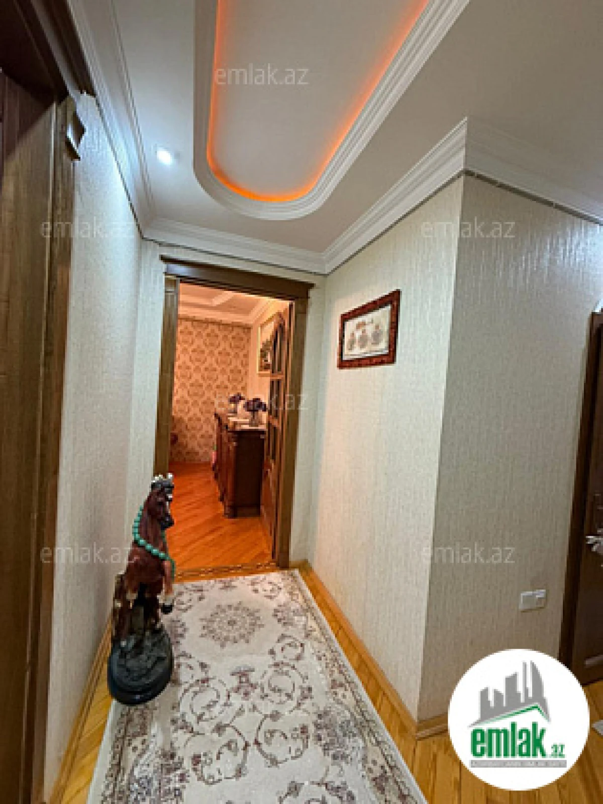 Satılır 3 otaqlı yeni tikili 100 m²