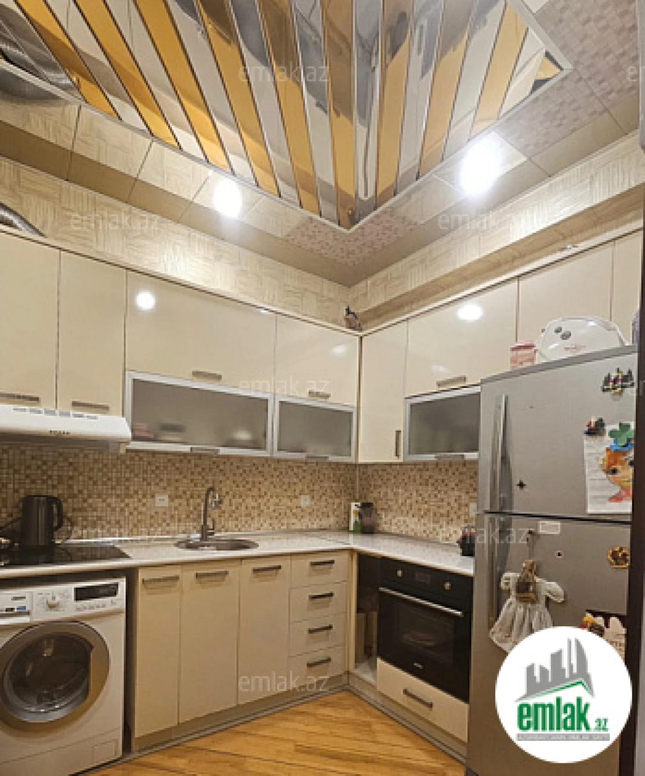 Satılır 3 otaqlı yeni tikili 100 m²