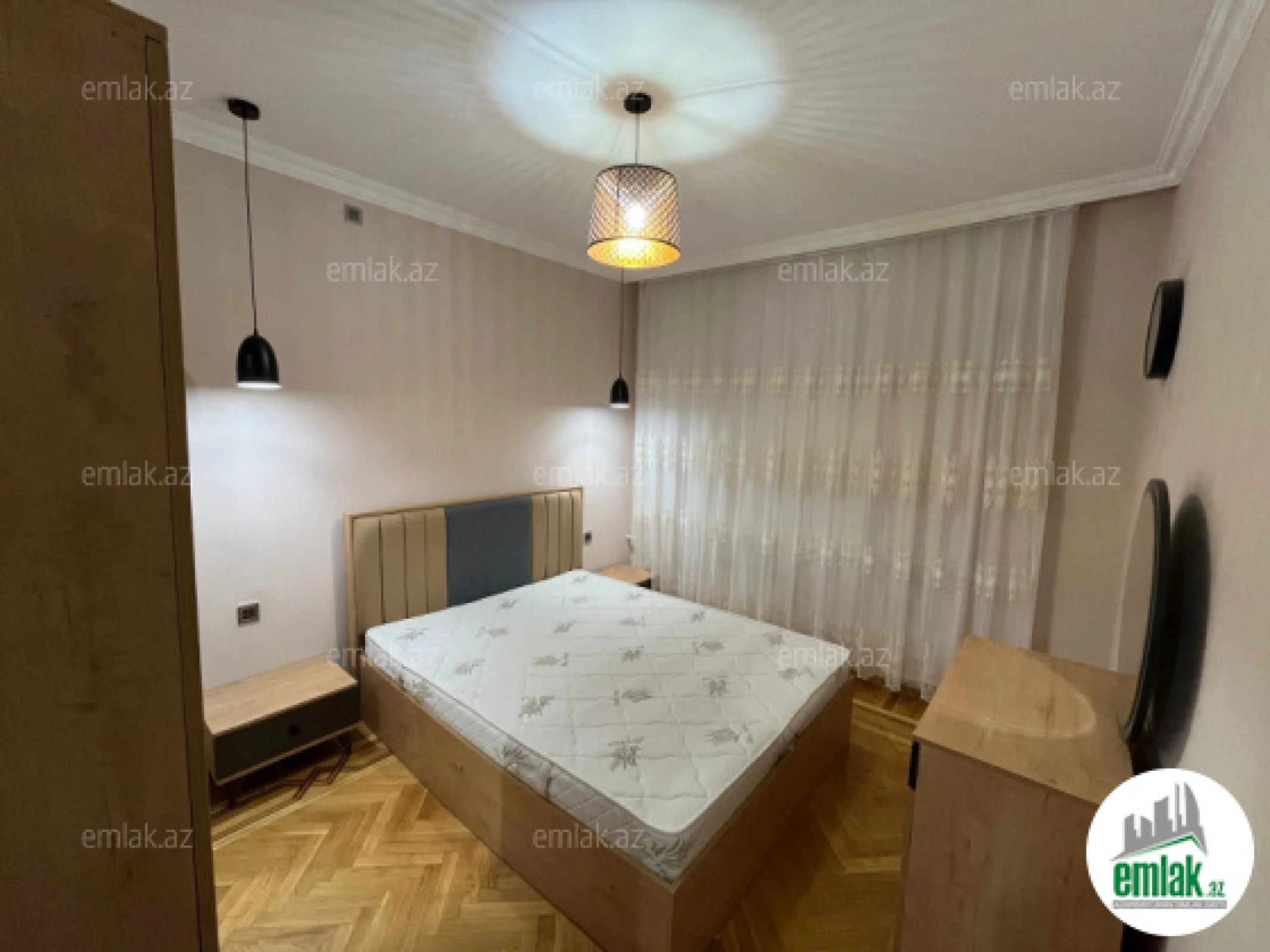 Satılır 3 otaqlı köhnə tikili 70 m²