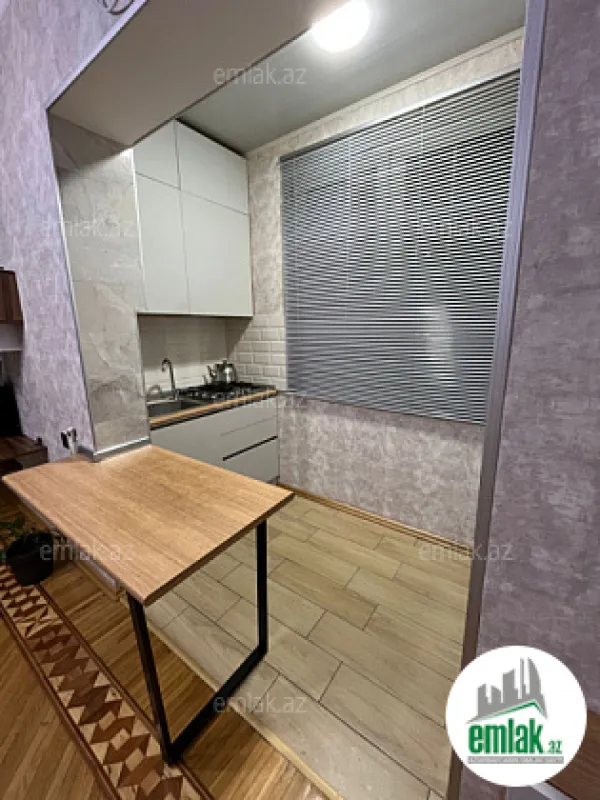 Satılır 3 otaqlı köhnə tikili 70 m²