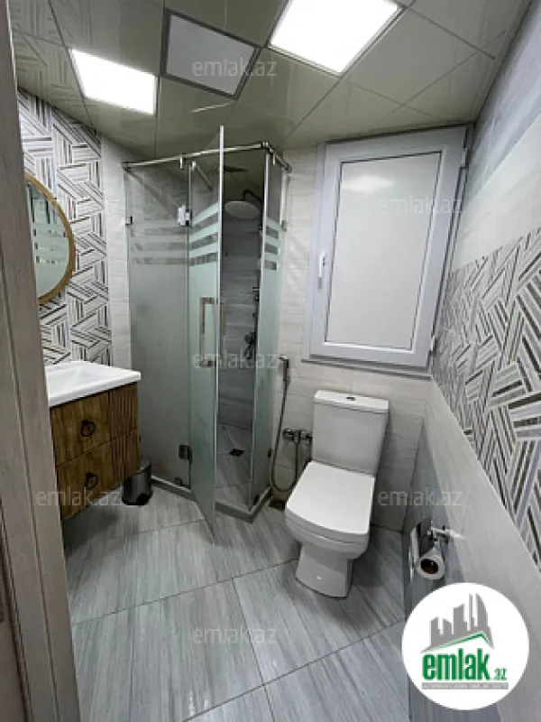 Satılır 3 otaqlı köhnə tikili 70 m²