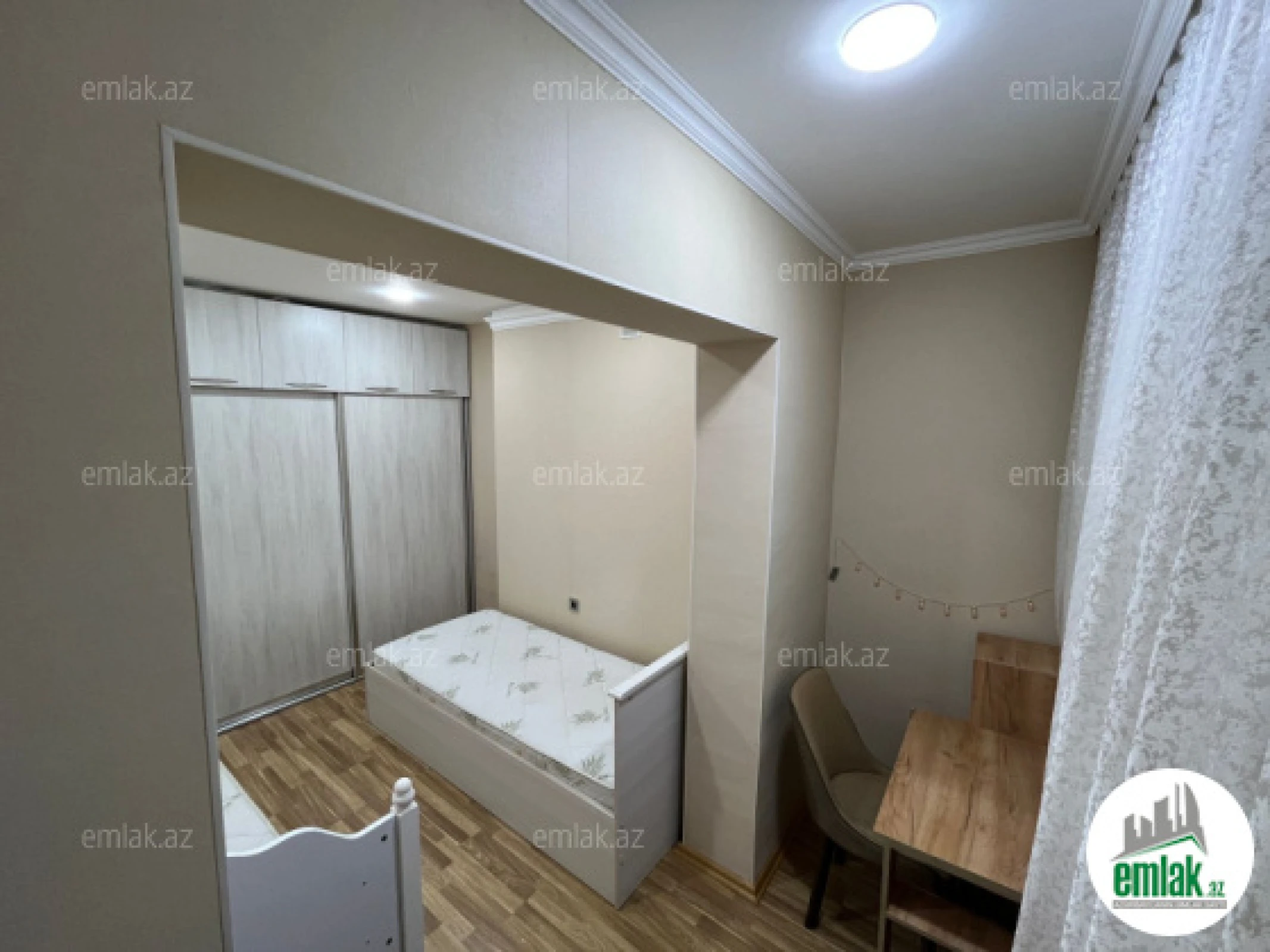 Satılır 3 otaqlı köhnə tikili 70 m²