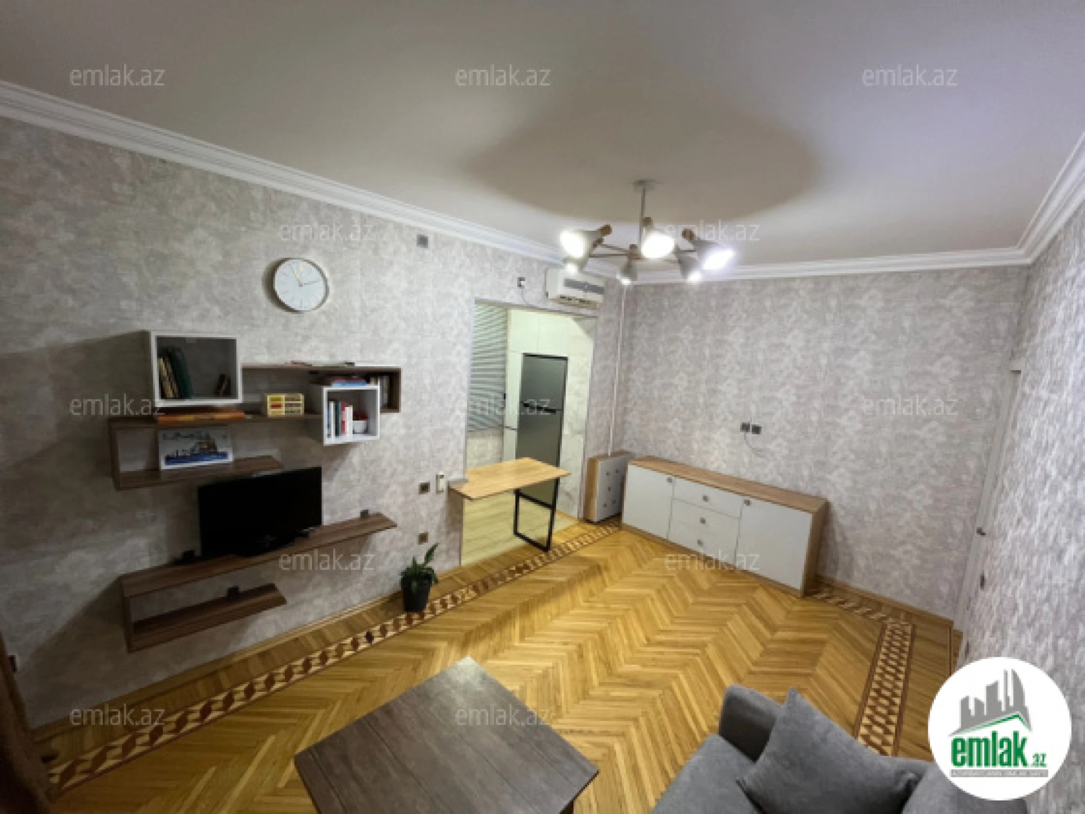 Satılır 3 otaqlı köhnə tikili 70 m²