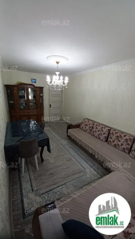 Satılır 2 otaqlı köhnə tikili 65 m²