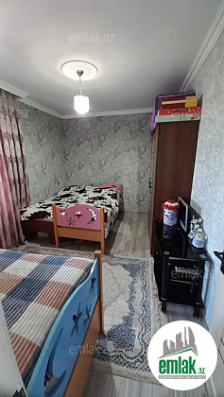 Satılır 2 otaqlı köhnə tikili 65 m²