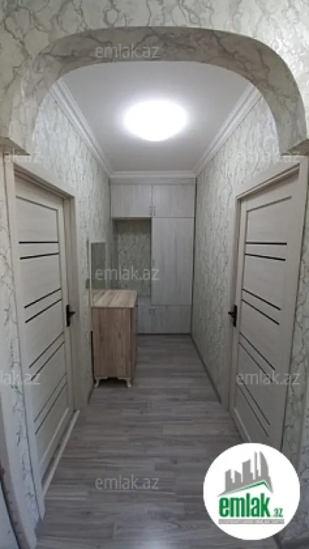 Satılır 2 otaqlı köhnə tikili 65 m²