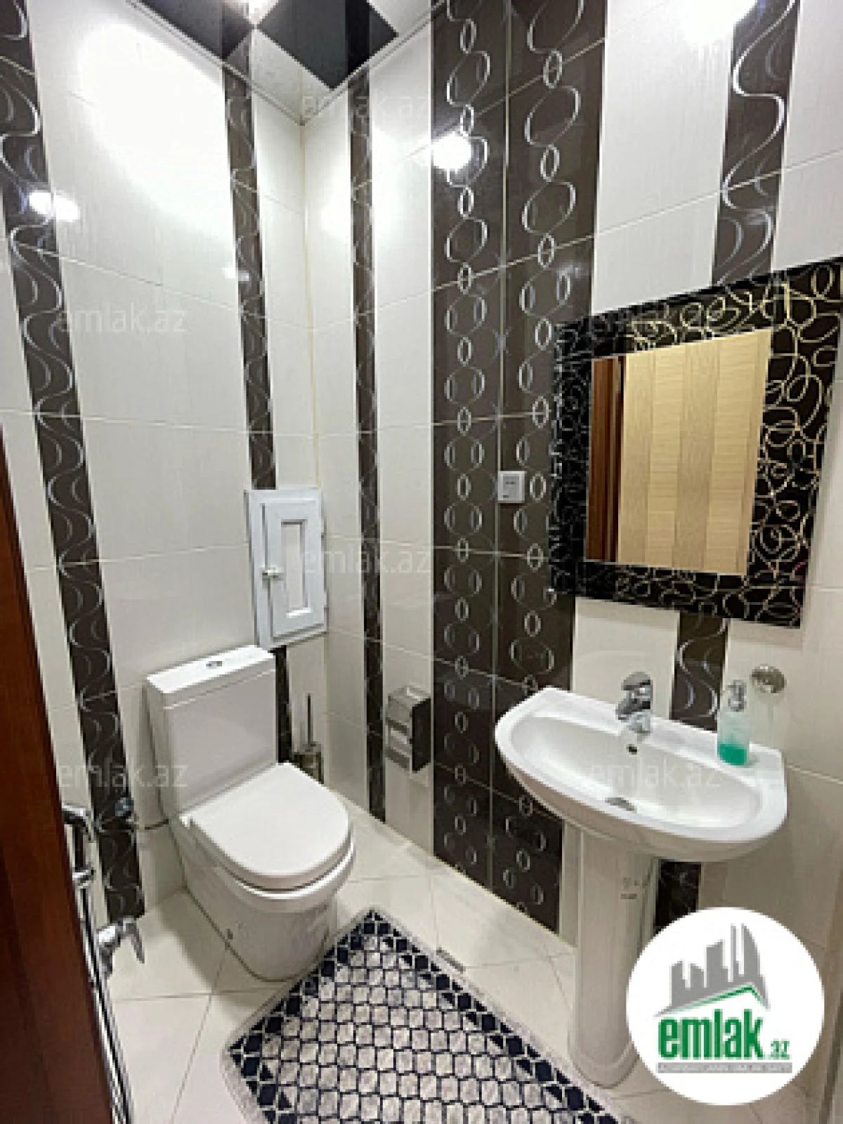 Satılır 2 otaqlı yeni tikili 100 m²