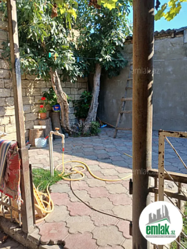 Satılır 5 otaqlı həyət evi 90 m²
