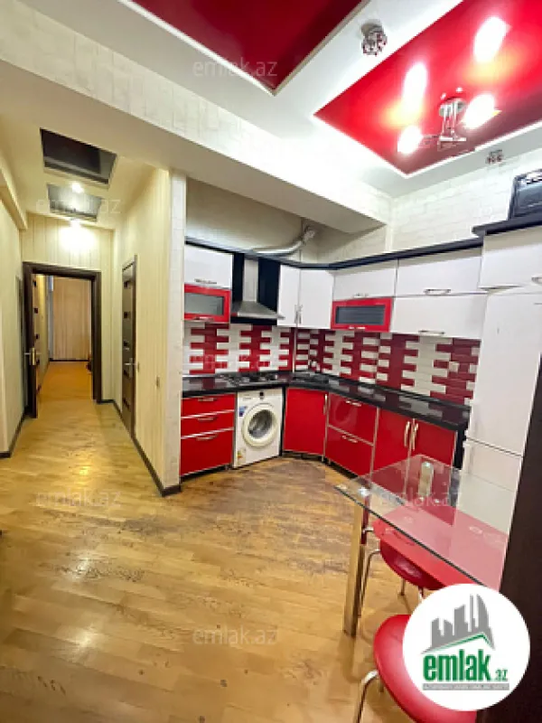 Satılır 3 otaqlı yeni tikili 82 m²