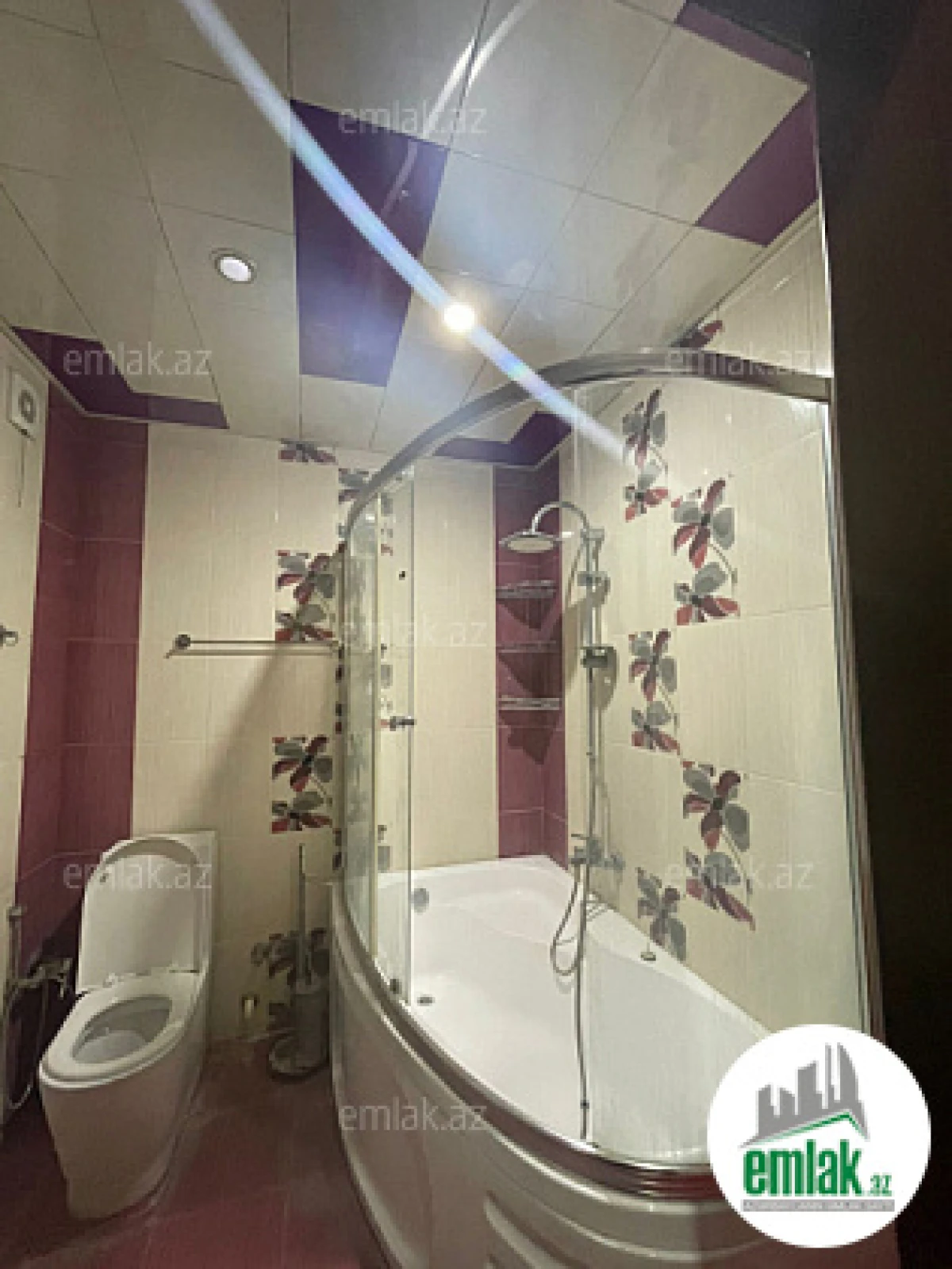 Satılır 3 otaqlı yeni tikili 82 m²