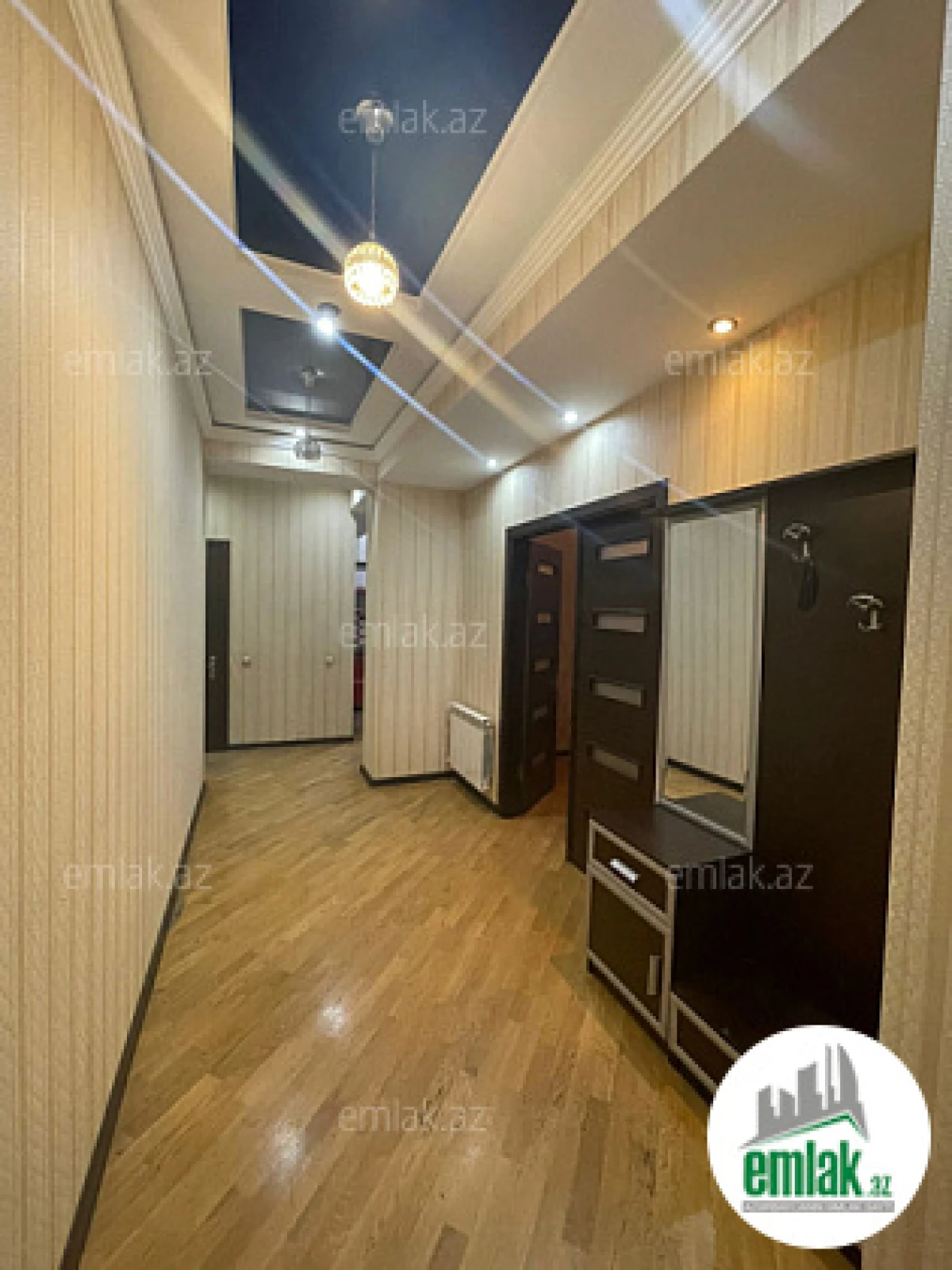 Satılır 3 otaqlı yeni tikili 82 m²