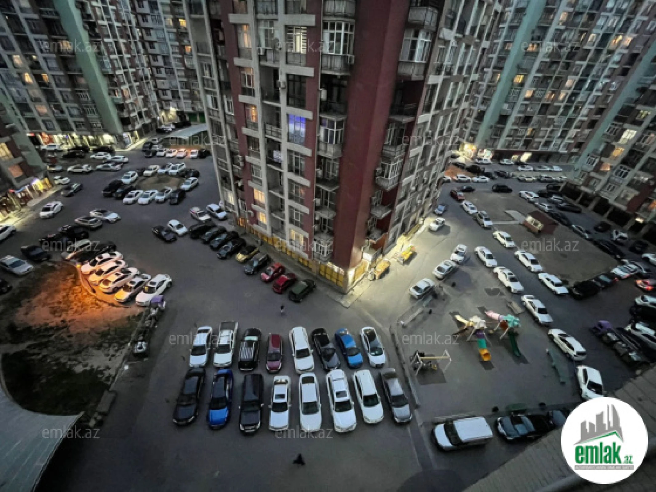 Satılır 3 otaqlı yeni tikili 82 m²