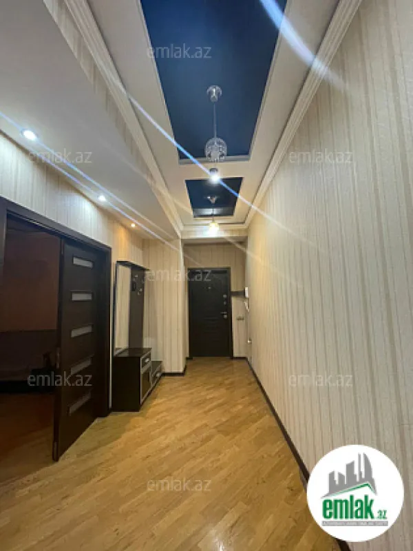 Satılır 3 otaqlı yeni tikili 82 m²