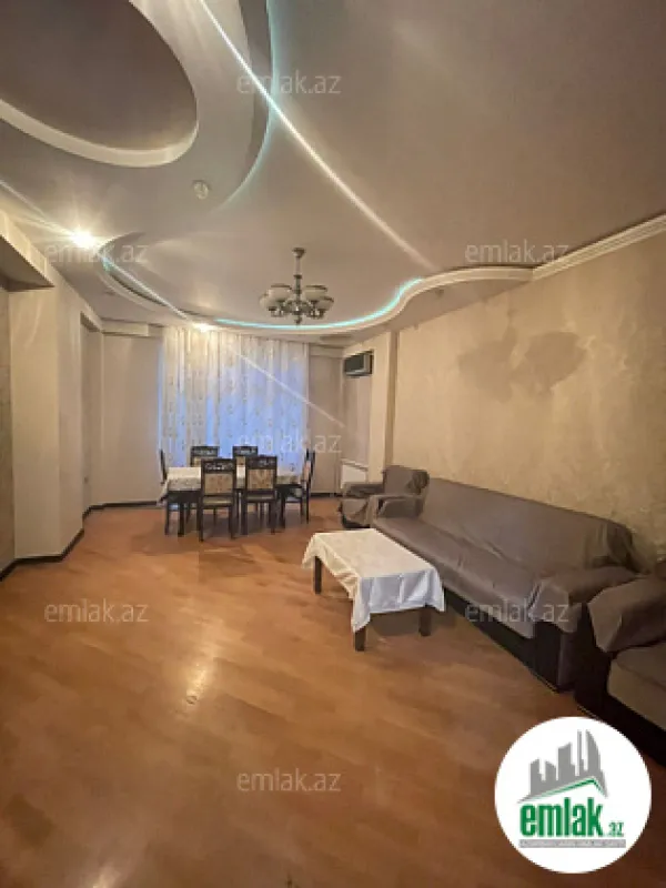 Satılır 3 otaqlı yeni tikili 82 m²