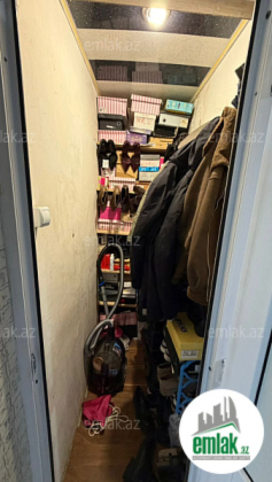 Satılır 2 otaqlı köhnə tikili 55 m²