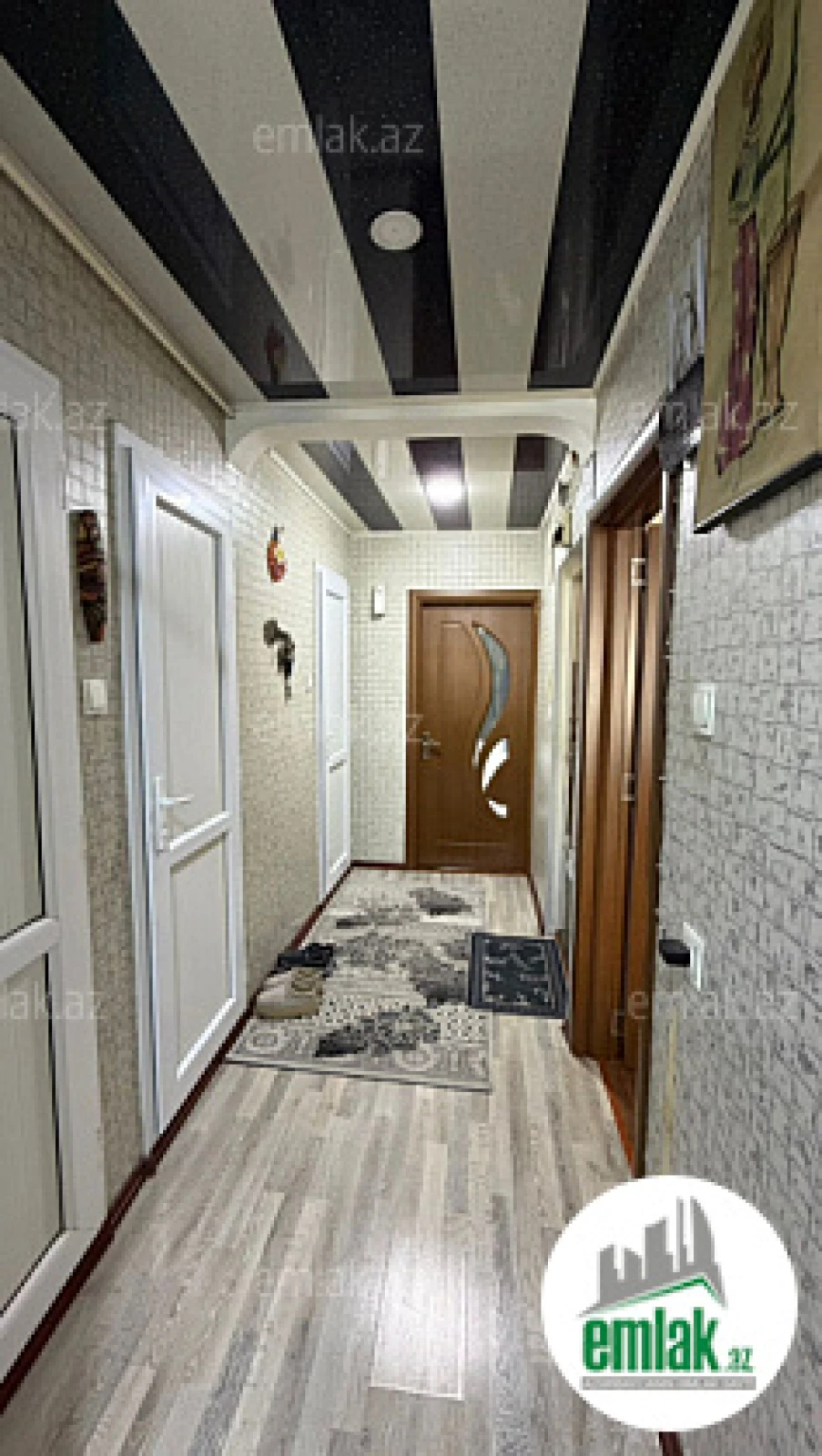 Satılır 2 otaqlı köhnə tikili 55 m²