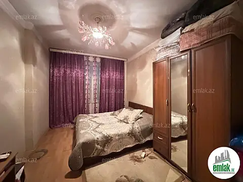 Satılır 3 otaqlı köhnə tikili 80 m²