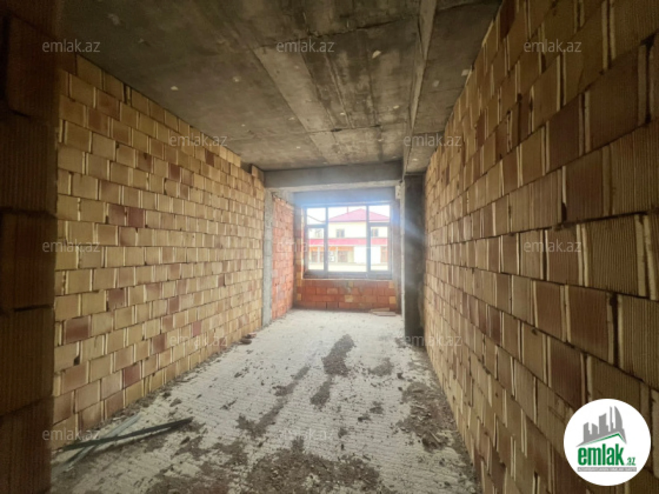 Satılır 2 otaqlı yeni tikili 100 m²