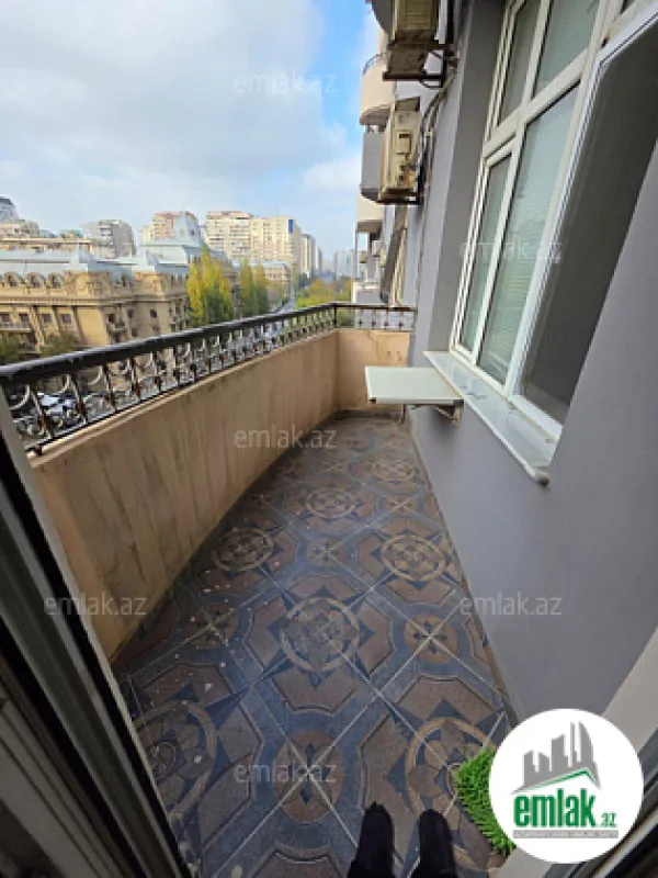 Satılır 2 otaqlı yeni tikili 109 m²