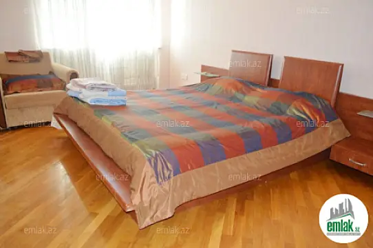 Satılır 2 otaqlı yeni tikili 109 m²