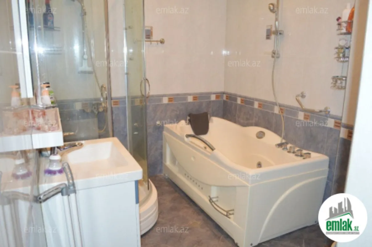 Satılır 2 otaqlı yeni tikili 109 m²