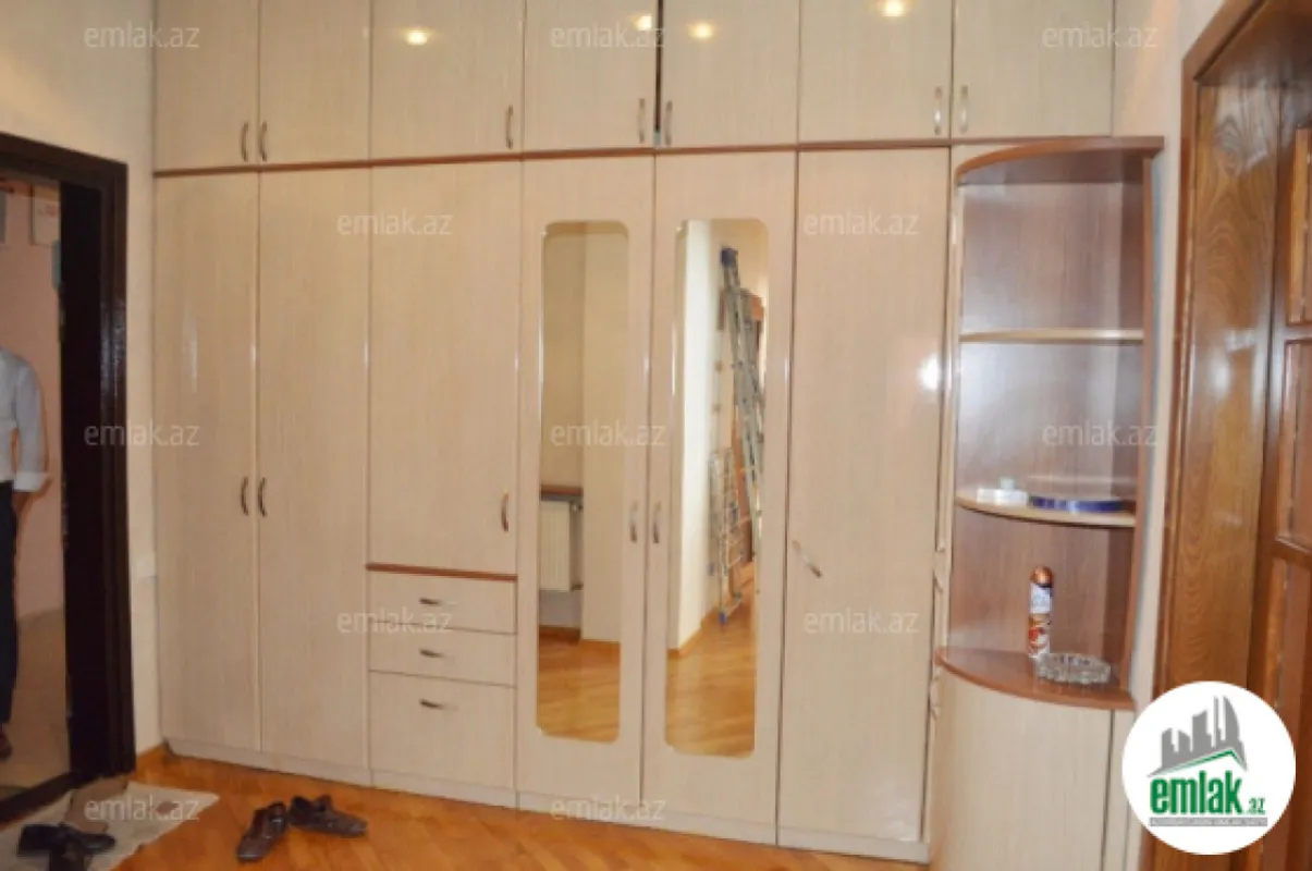 Satılır 2 otaqlı yeni tikili 109 m²