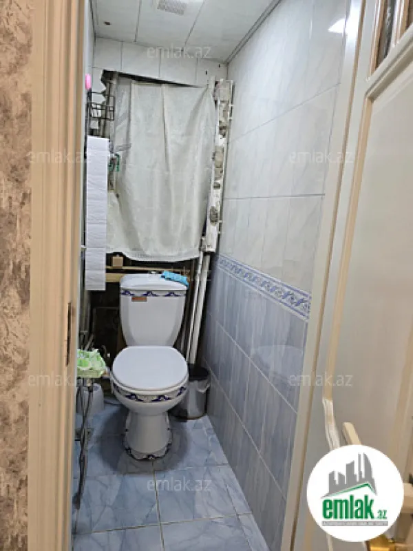 Satılır 3 otaqlı köhnə tikili 75 m²