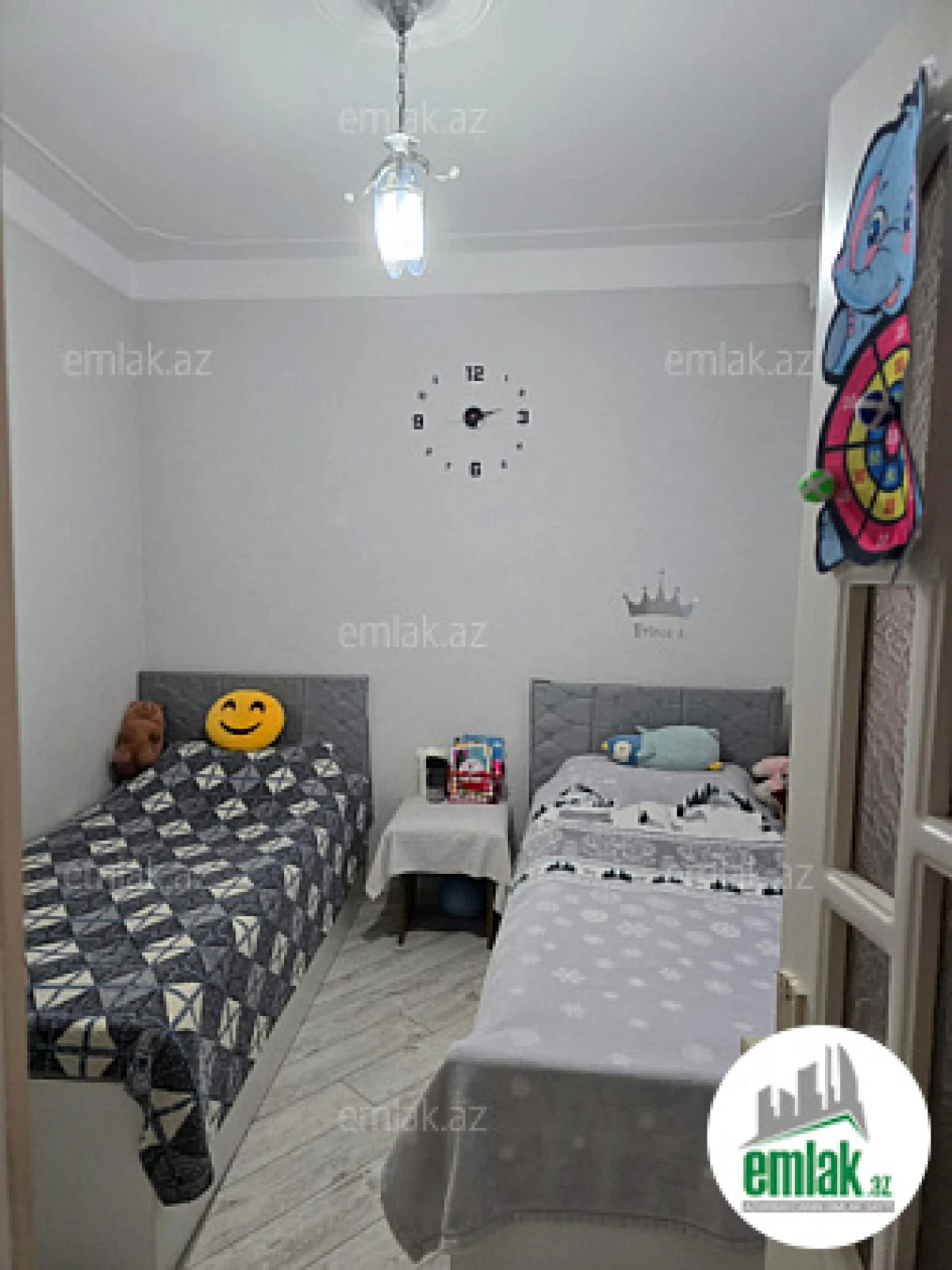Satılır 3 otaqlı köhnə tikili 75 m²