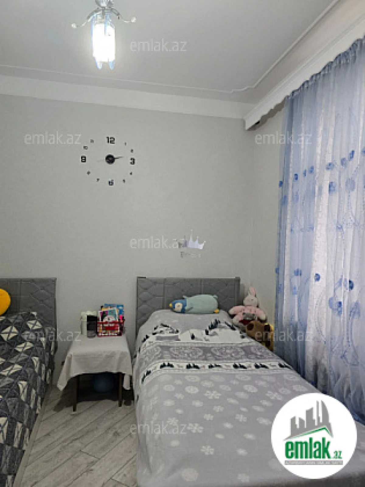 Satılır 3 otaqlı köhnə tikili 75 m²