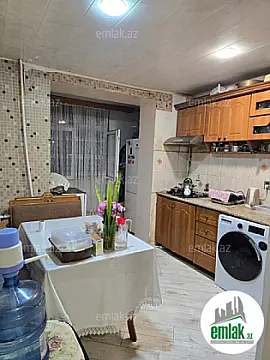 Satılır 3 otaqlı köhnə tikili 75 m²
