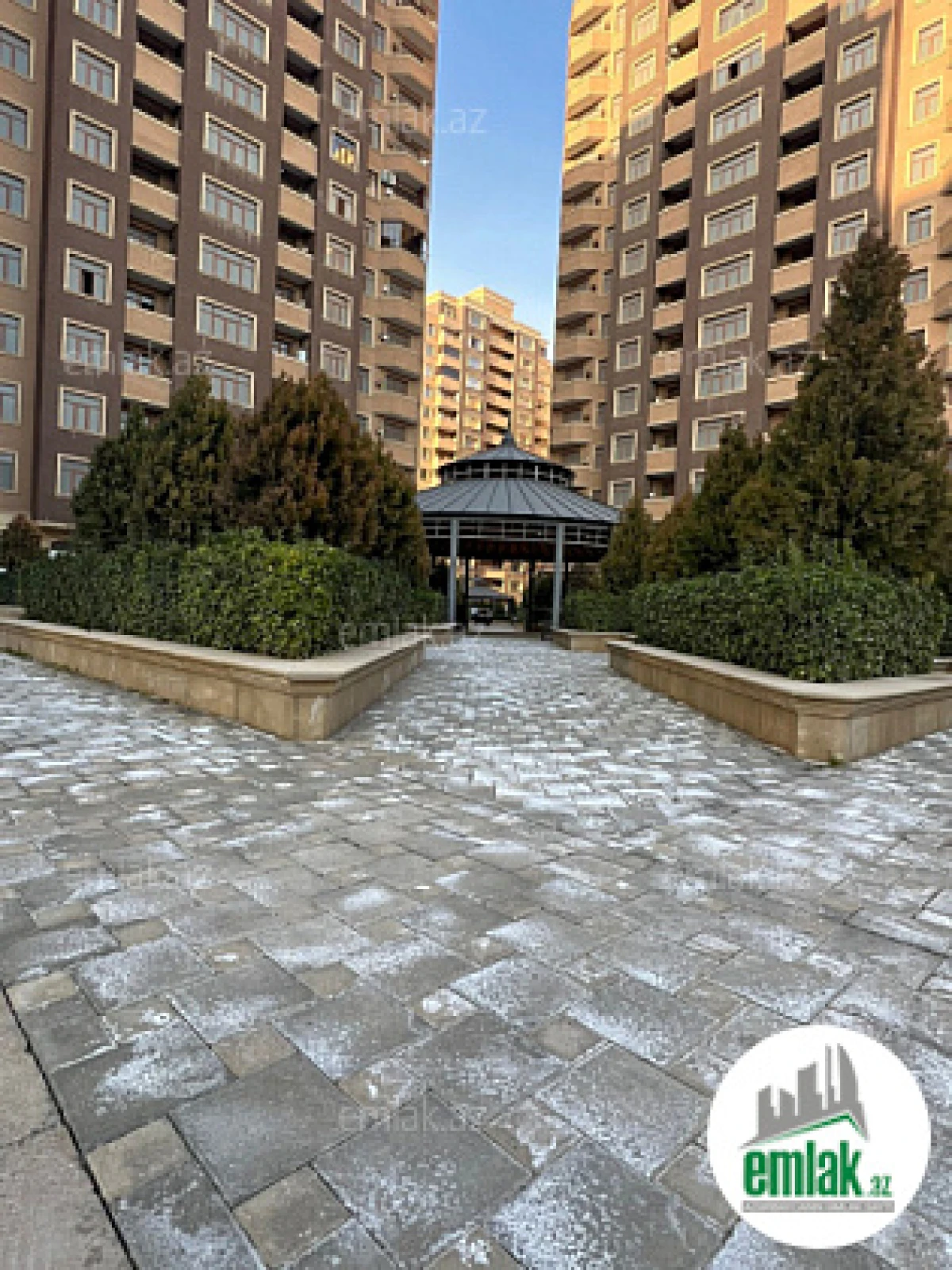 Satılır 2 otaqlı yeni tikili 114 m²