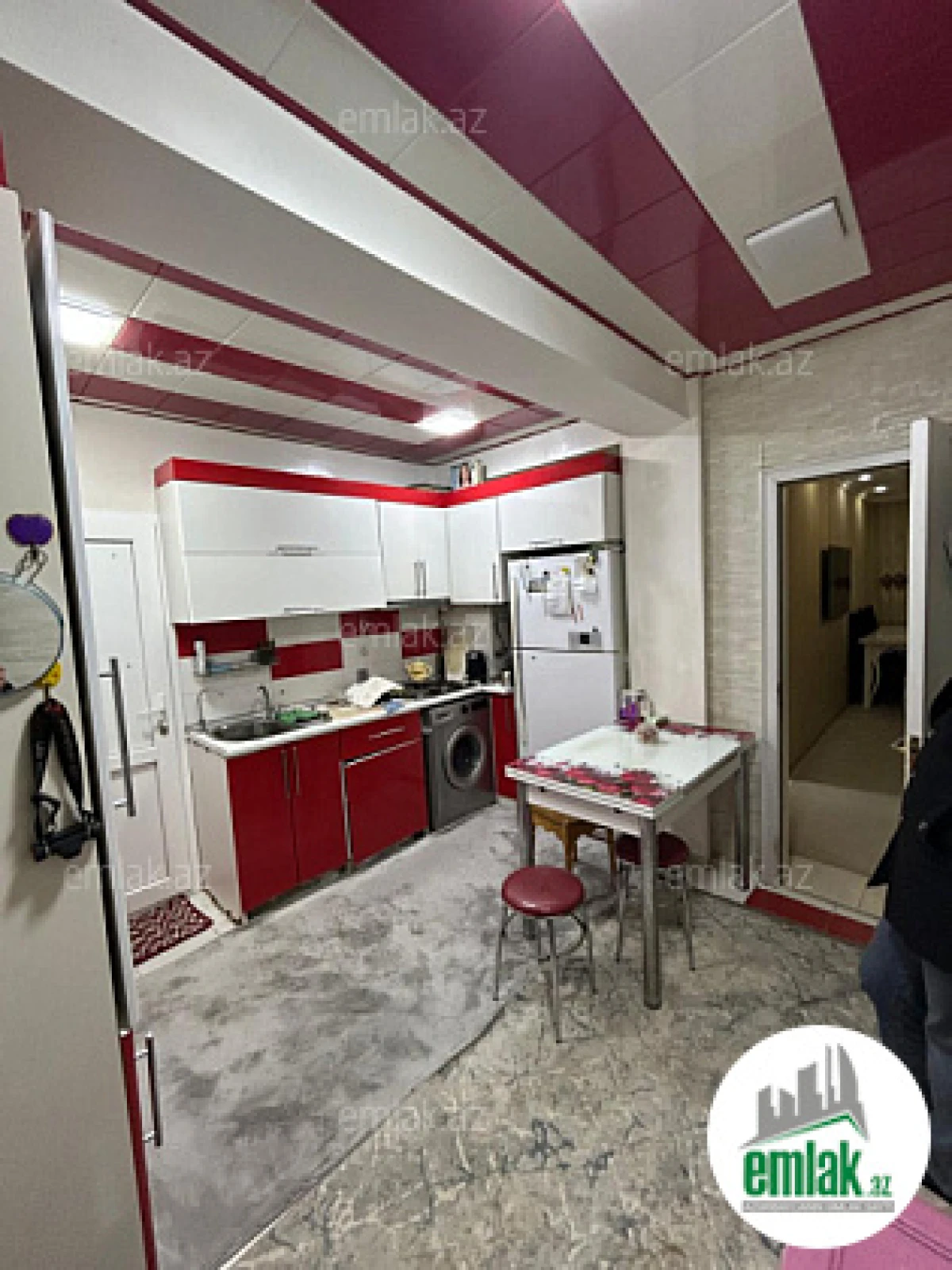 Satılır 2 otaqlı yeni tikili 63 m²